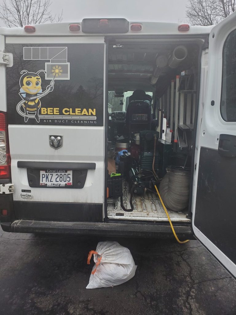 Bee cleaning technician is cleaning air ducts and equipment (27)