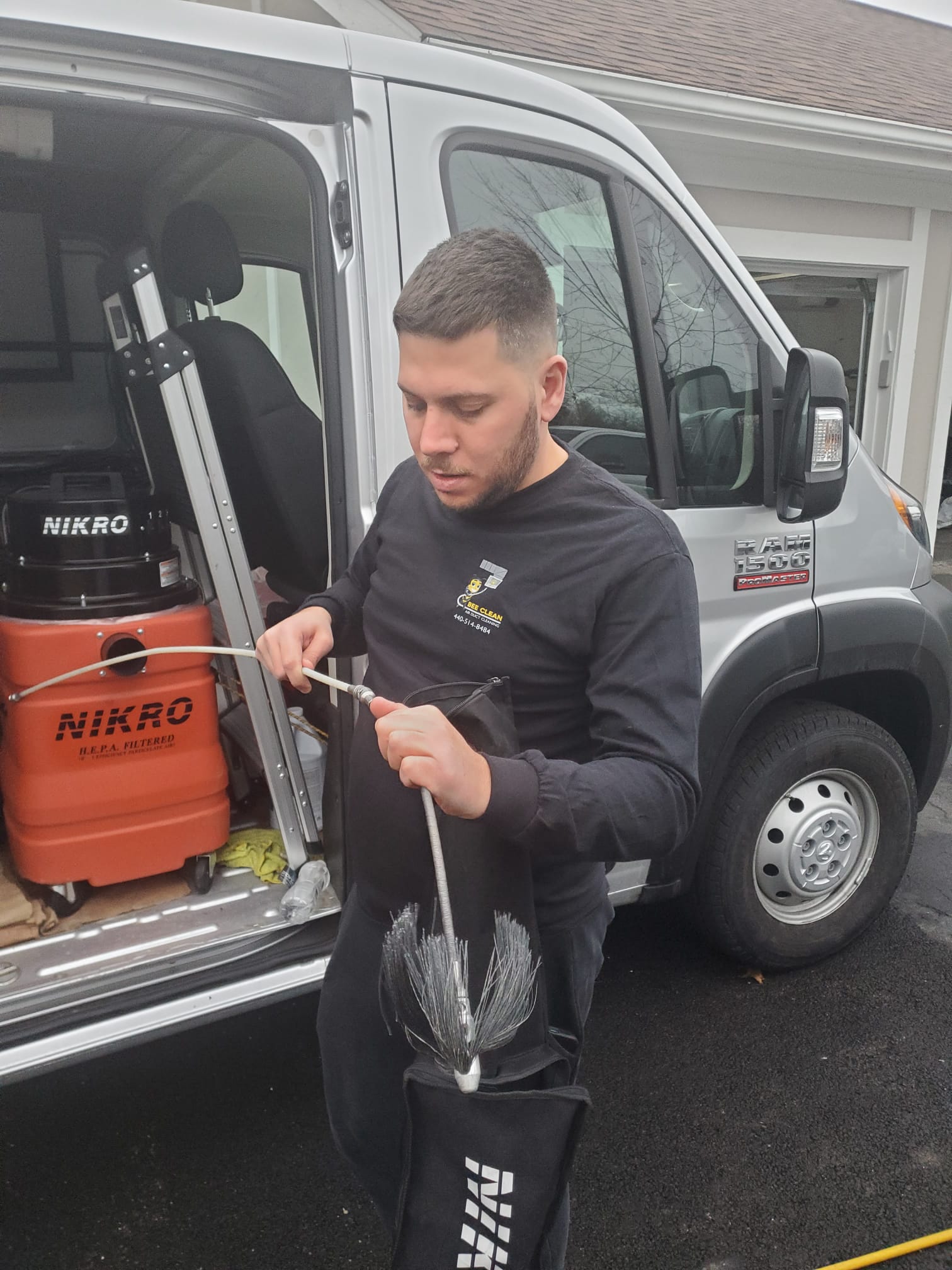 Bee cleaning technician is cleaning air ducts and equipment (59)